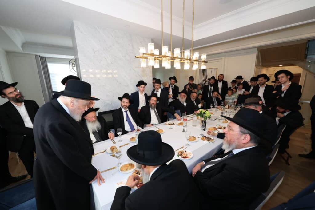 טורונטו: עצרת אלפים ומפגשי נדיבים למען קרן עולם התורה טורונטו: עצרת אלפים ומפגשי נדיבים למען קרן עולם התורה