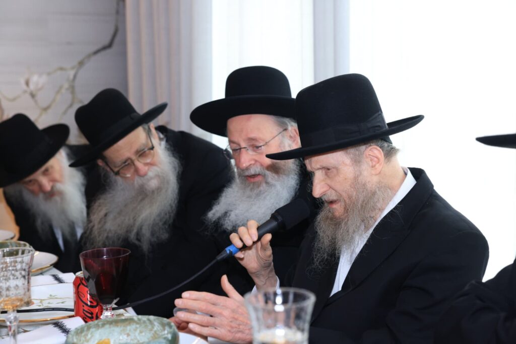 אלפים התכנסו בליקווד בזעקה על המלחמה הגבירים פתחו כיסים