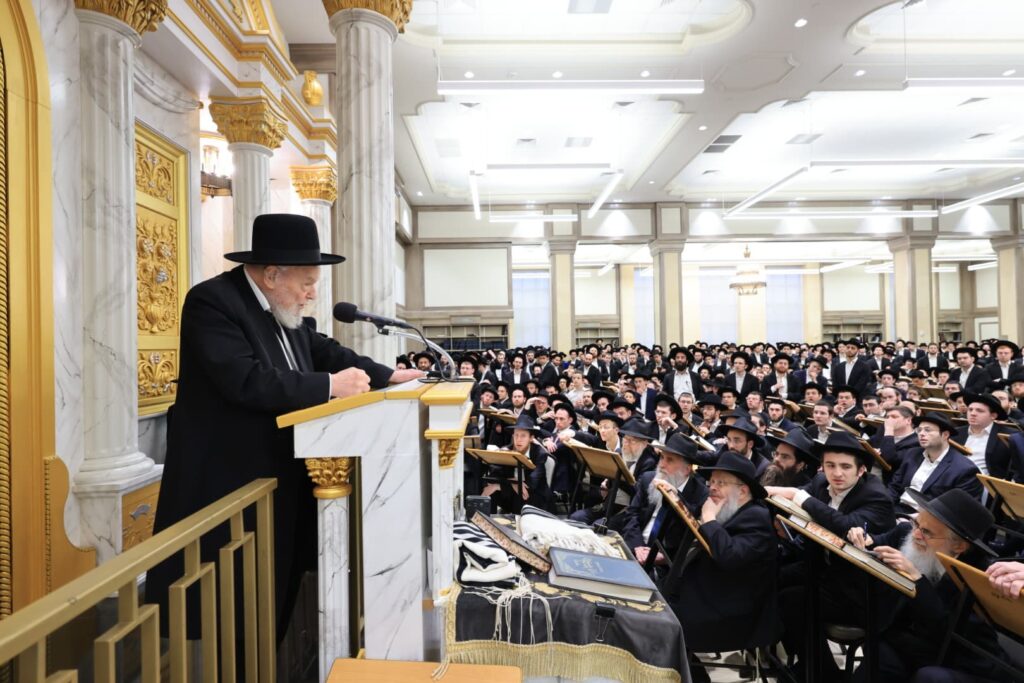 אלפים התכנסו בליקווד בזעקה על המלחמה הגבירים פתחו כיסים