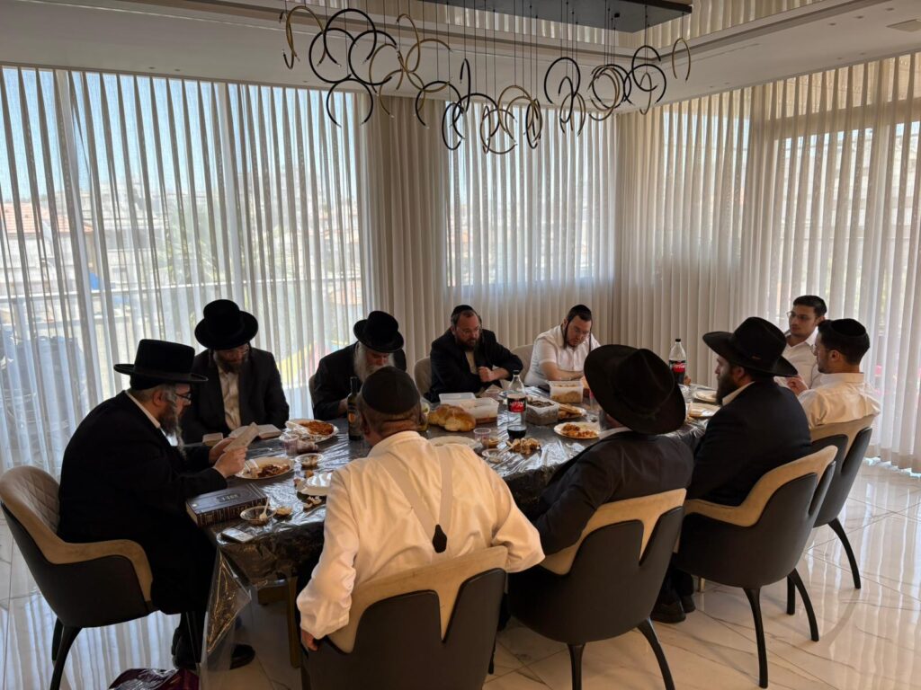 דרמה שקטה והתרגשות גדולה: ברית מילה לילד בן 4 שניצל מכפר ערבי – בערב חג השבועות 