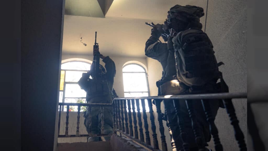 במבנה חמאס: צה"ל חיסל מחבלים שהתחזו לנשים