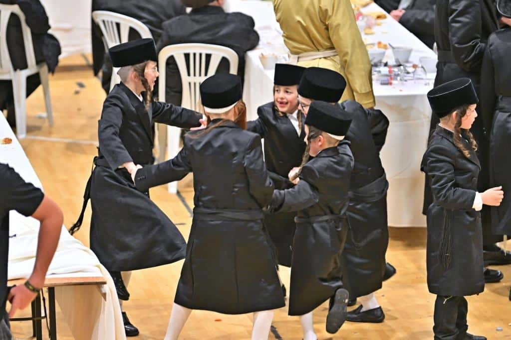 בתולדות א"י חגגו את נישואי בן הזקונים של ראש הישיבה