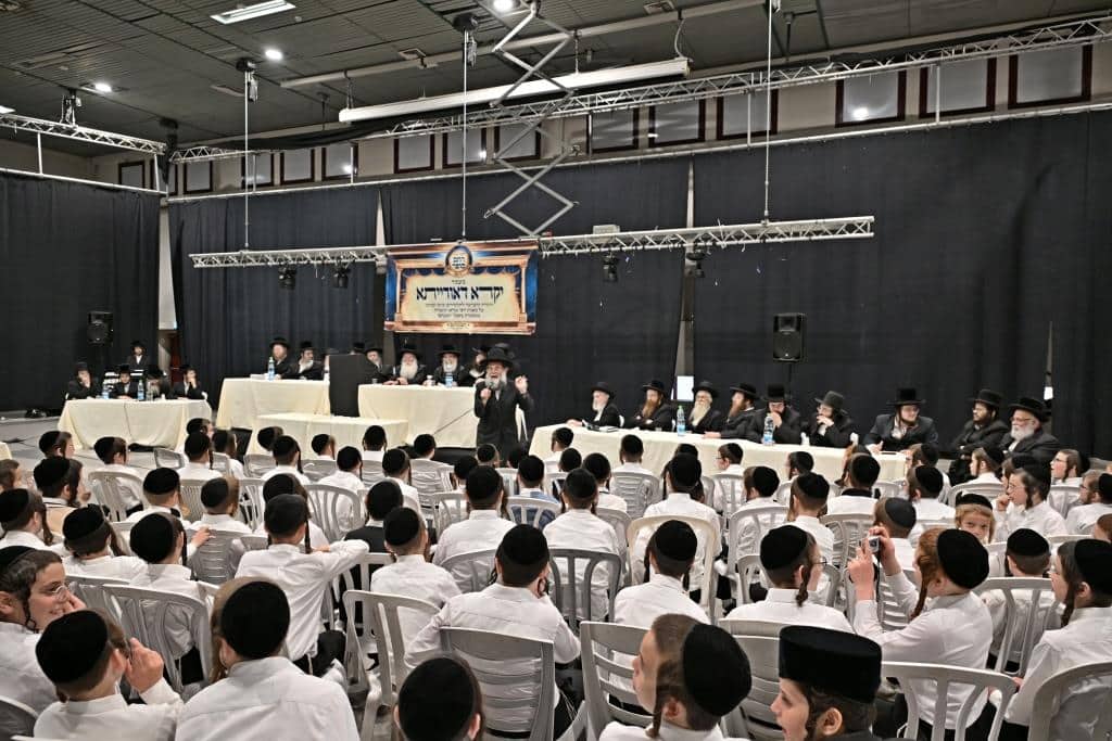 תיעוד: מעמד "יקרא דאורייתא" לתלמידי ת"ת חתם סופר ב"ב