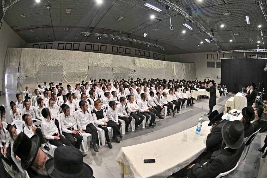 תיעוד: מעמד "יקרא דאורייתא" לתלמידי ת"ת חתם סופר ב"ב