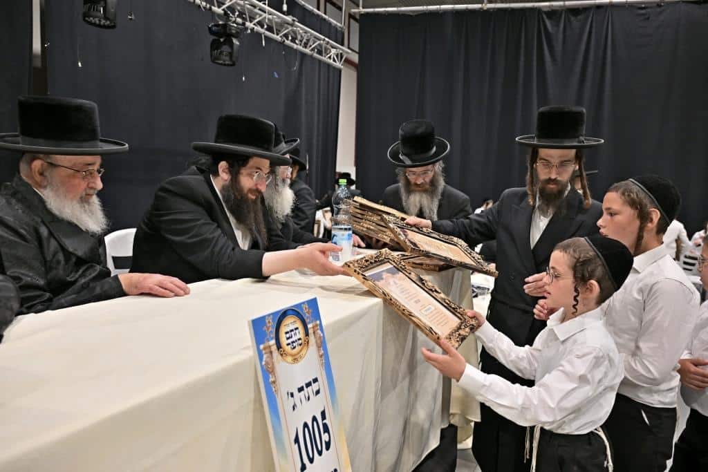 תיעוד: מעמד "יקרא דאורייתא" לתלמידי ת"ת חתם סופר ב"ב