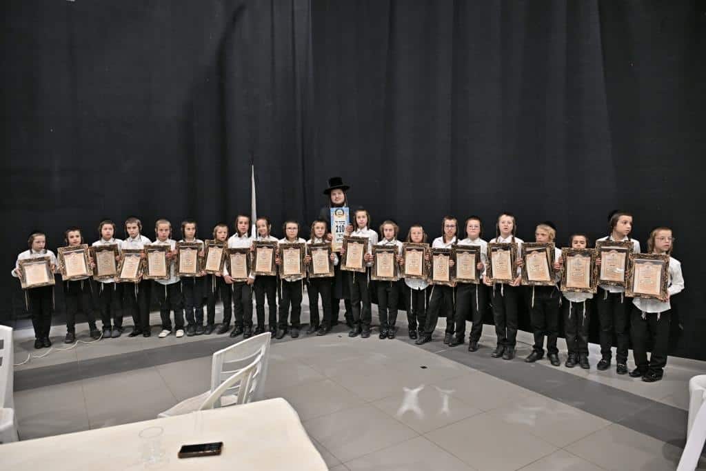 תיעוד: מעמד "יקרא דאורייתא" לתלמידי ת"ת חתם סופר ב"ב