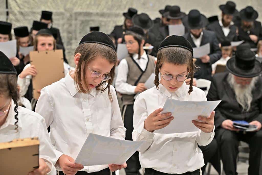 תיעוד: מעמד "יקרא דאורייתא" לתלמידי ת"ת חתם סופר ב"ב