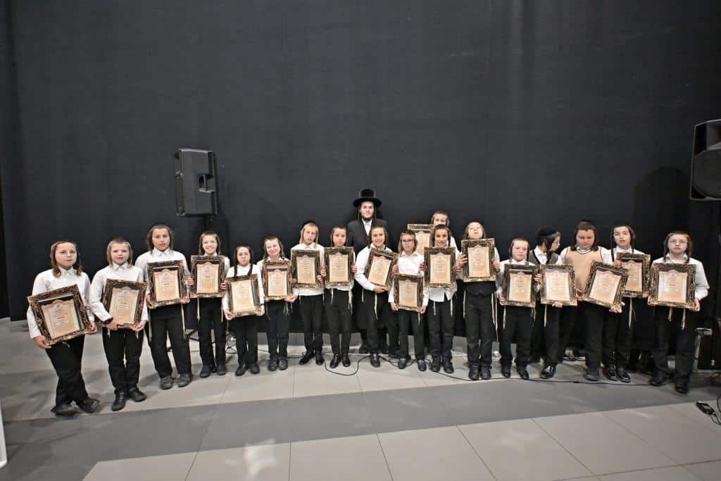 תיעוד: מעמד "יקרא דאורייתא" לתלמידי ת"ת חתם סופר ב"ב