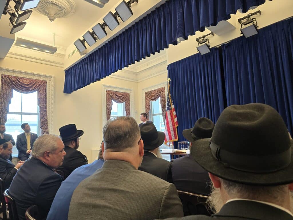 נציגים חרדים נועדו בבית הלבן עם בכירי ממשל טראמפ