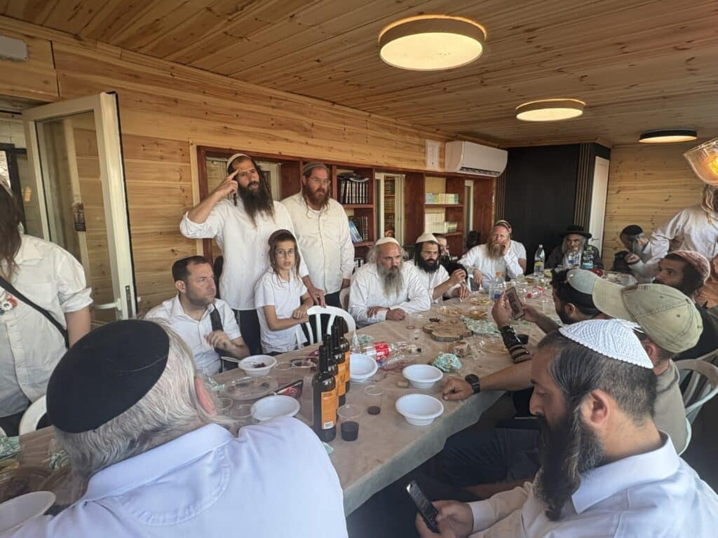 נחנך בית המדרש היחיד בעולם שצופה על קבר יוסף הצדיק