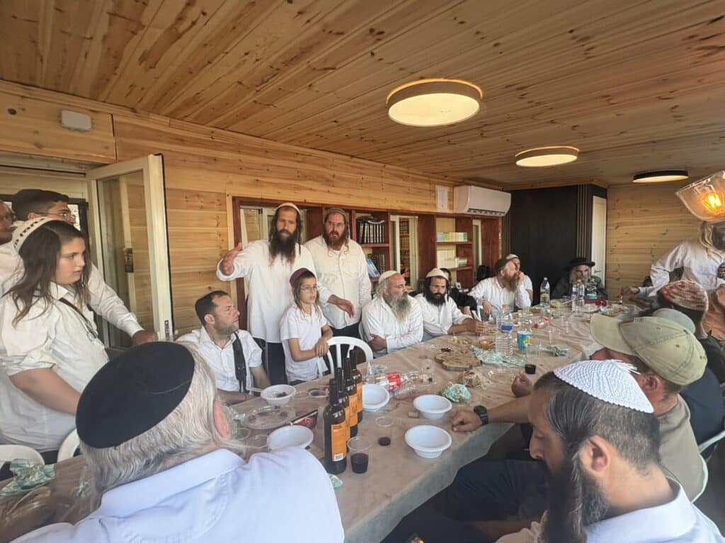 נחנך בית המדרש היחיד בעולם שצופה על קבר יוסף הצדיק