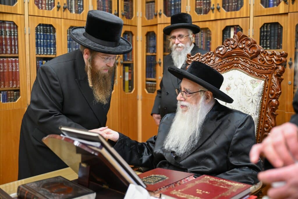 כ"ק מרן האדמו"ר מצאנז שליט"א למנכ"ל מאוחדת: "חזקו ואמצו בשליחות החשובה שהנכם פועלים במאוחדת במתן שירותי בריאות לציבור"