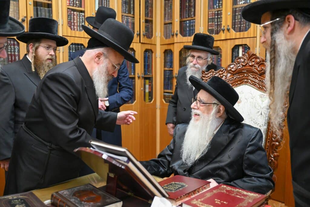 כ"ק מרן האדמו"ר מצאנז שליט"א למנכ"ל מאוחדת: "חזקו ואמצו בשליחות החשובה שהנכם פועלים במאוחדת במתן שירותי בריאות לציבור"