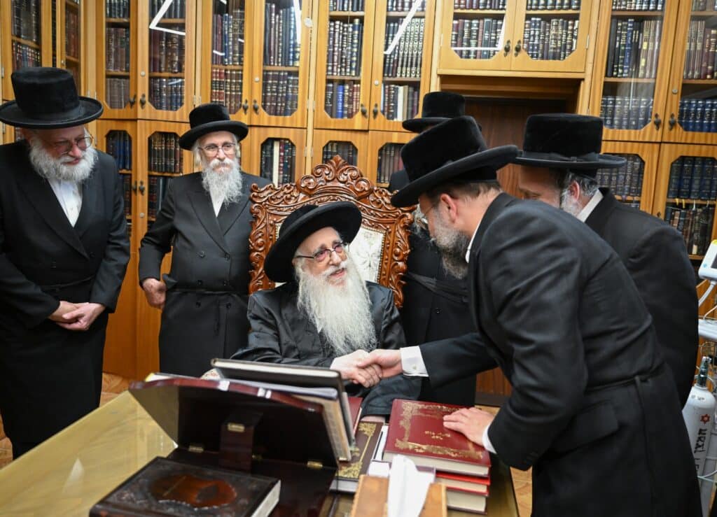 כ"ק מרן האדמו"ר מצאנז שליט"א למנכ"ל מאוחדת: "חזקו ואמצו בשליחות החשובה שהנכם פועלים במאוחדת במתן שירותי בריאות לציבור"