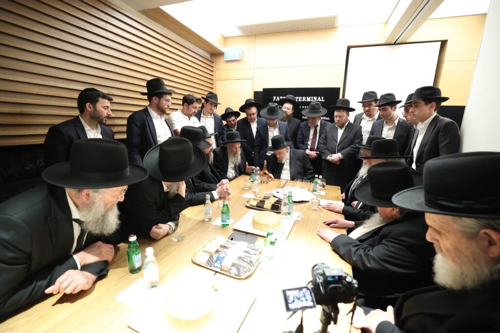 עשרות ראשי הישיבות קיבלו את פני מרן ראש הישיבה