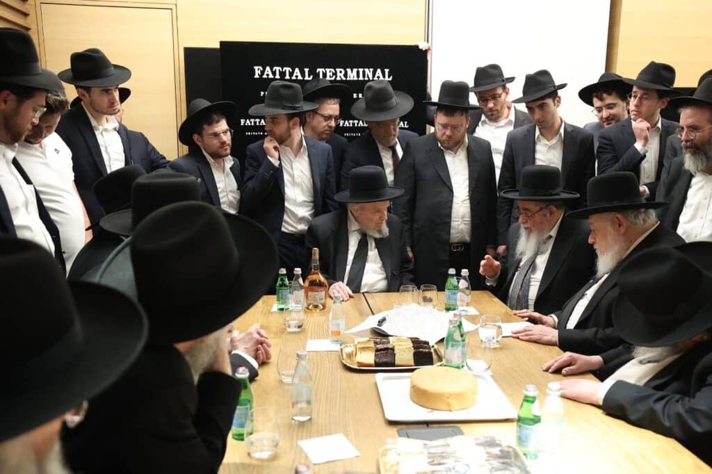 עשרות ראשי הישיבות קיבלו את פני מרן ראש הישיבה