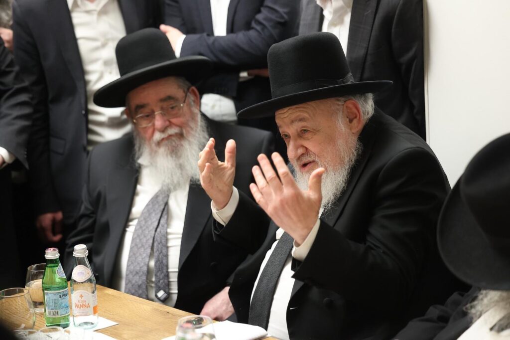 עשרות ראשי הישיבות קיבלו את פני מרן ראש הישיבה