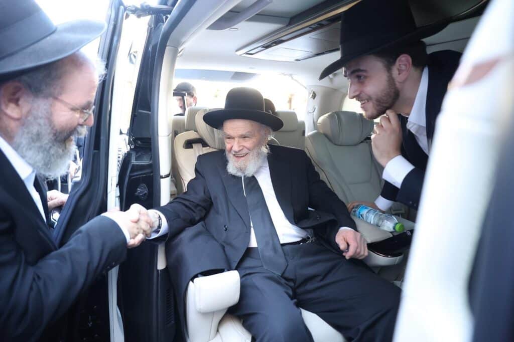 עשרות ראשי הישיבות קיבלו את פני מרן ראש הישיבה