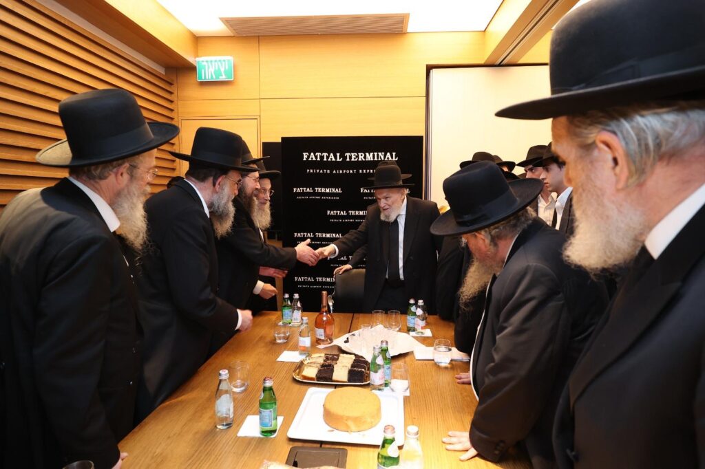 עשרות ראשי הישיבות קיבלו את פני מרן ראש הישיבה