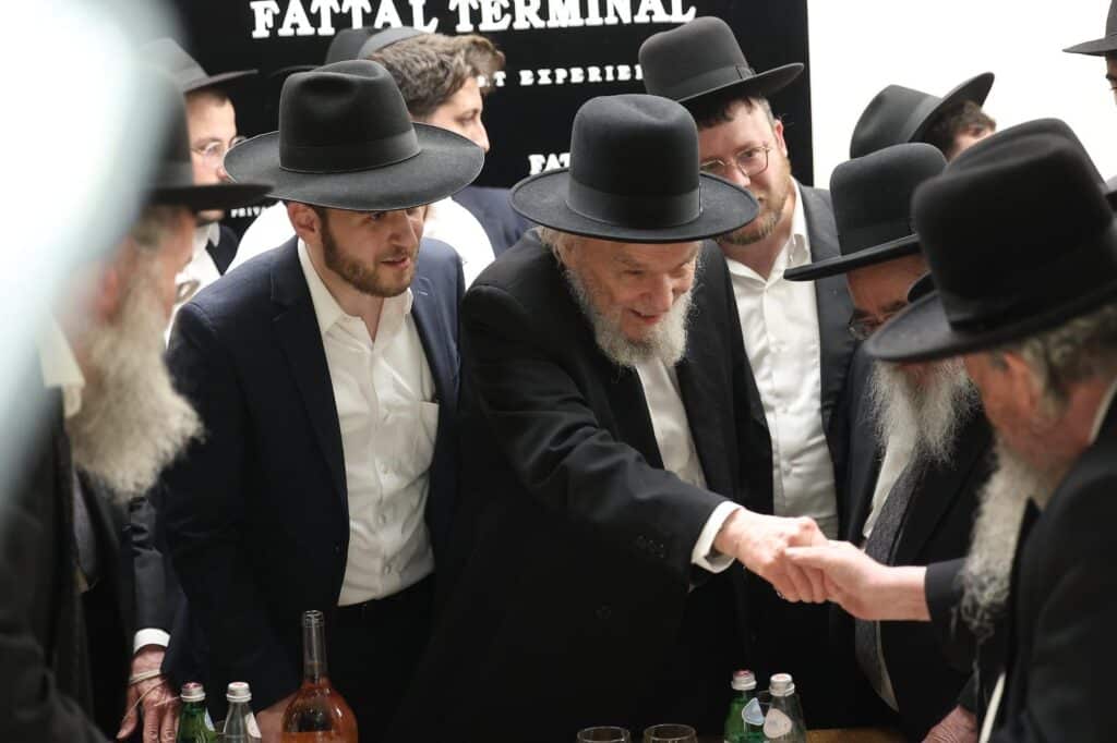 עשרות ראשי הישיבות קיבלו את פני מרן ראש הישיבה