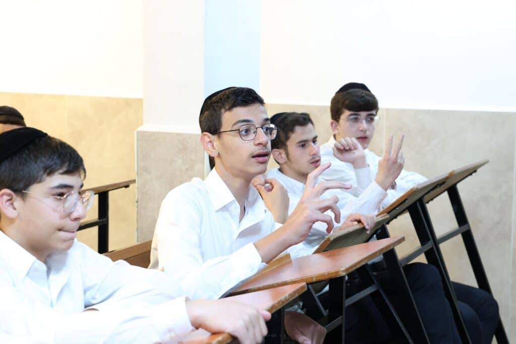 יו"ר ש"ס התפלפל בלימוד עם השפיצים הספרדים