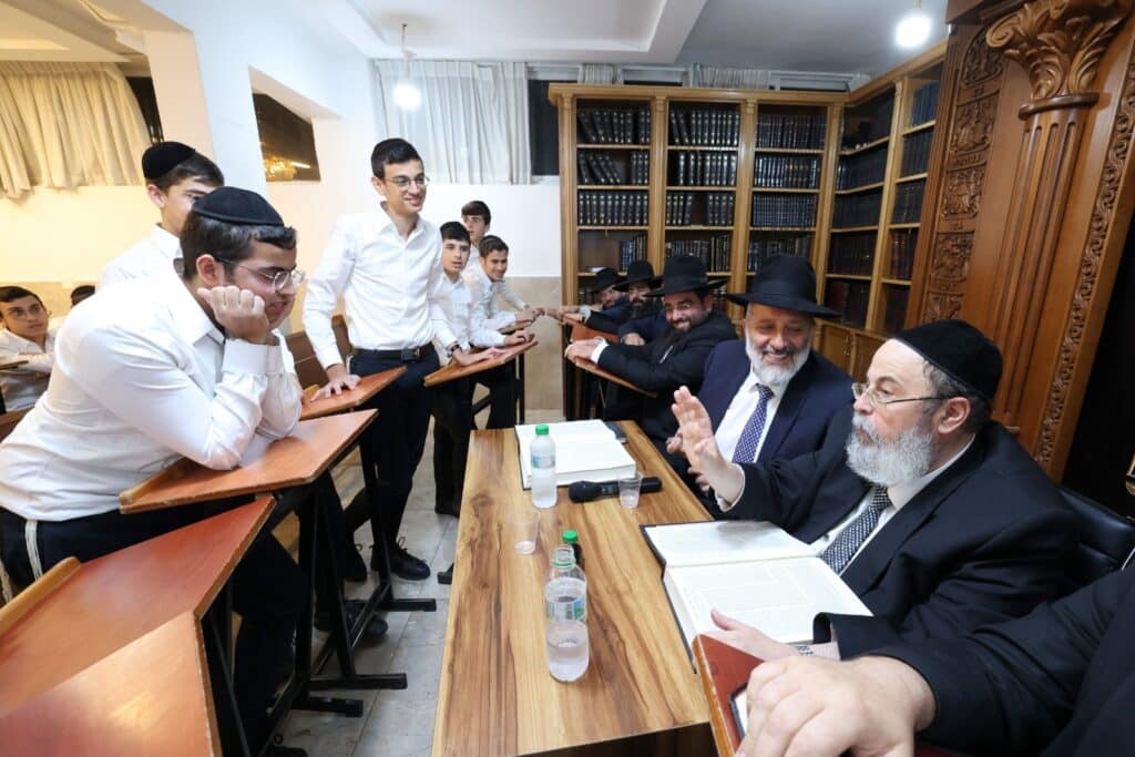 יו"ר ש"ס התפלפל בלימוד עם השפיצים הספרדים