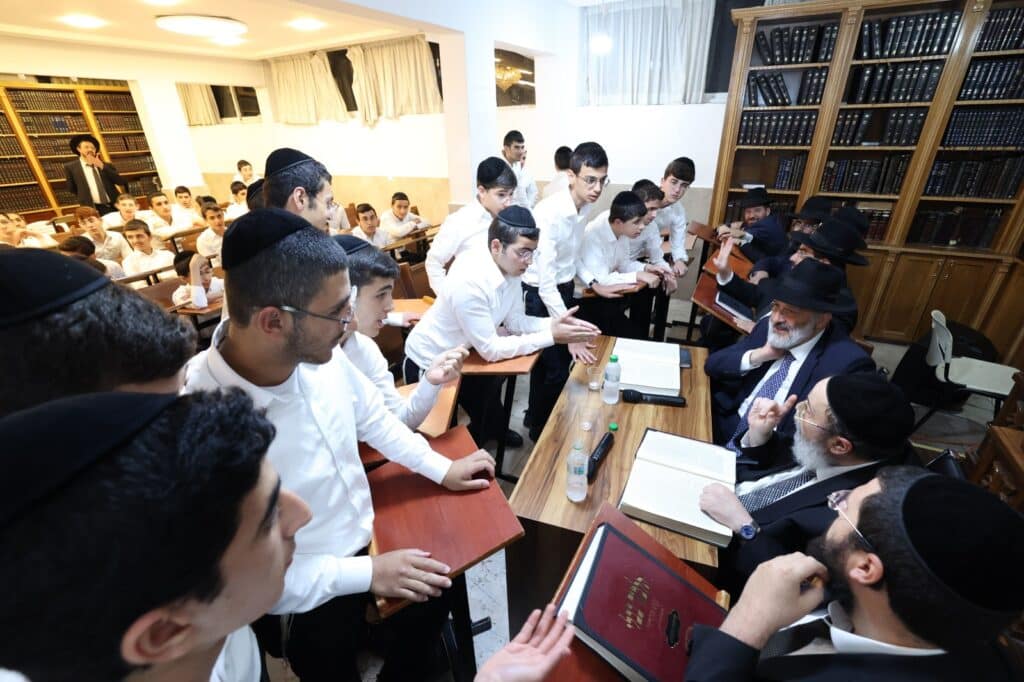 יו"ר ש"ס התפלפל בלימוד עם השפיצים הספרדים