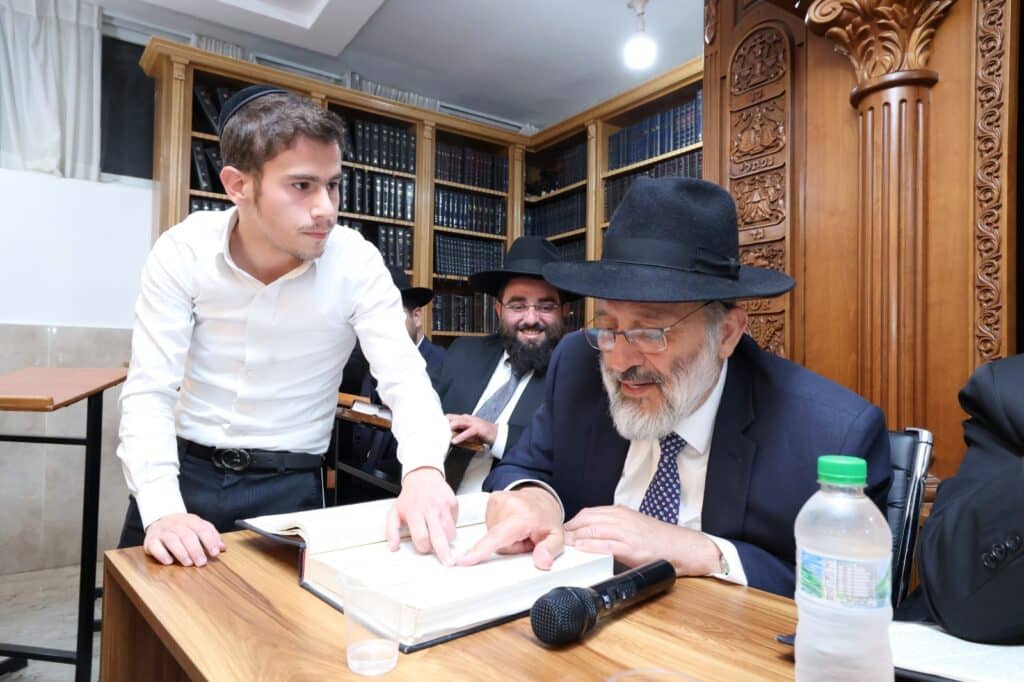 יו"ר ש"ס התפלפל בלימוד עם השפיצים הספרדים