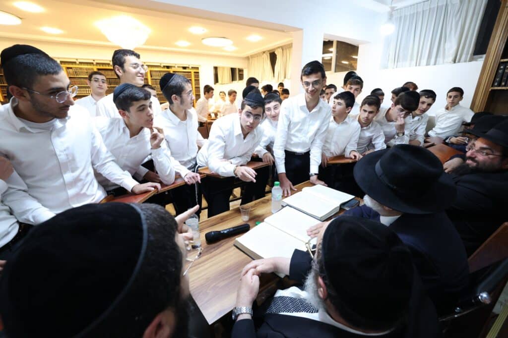 יו"ר ש"ס התפלפל בלימוד עם השפיצים הספרדים