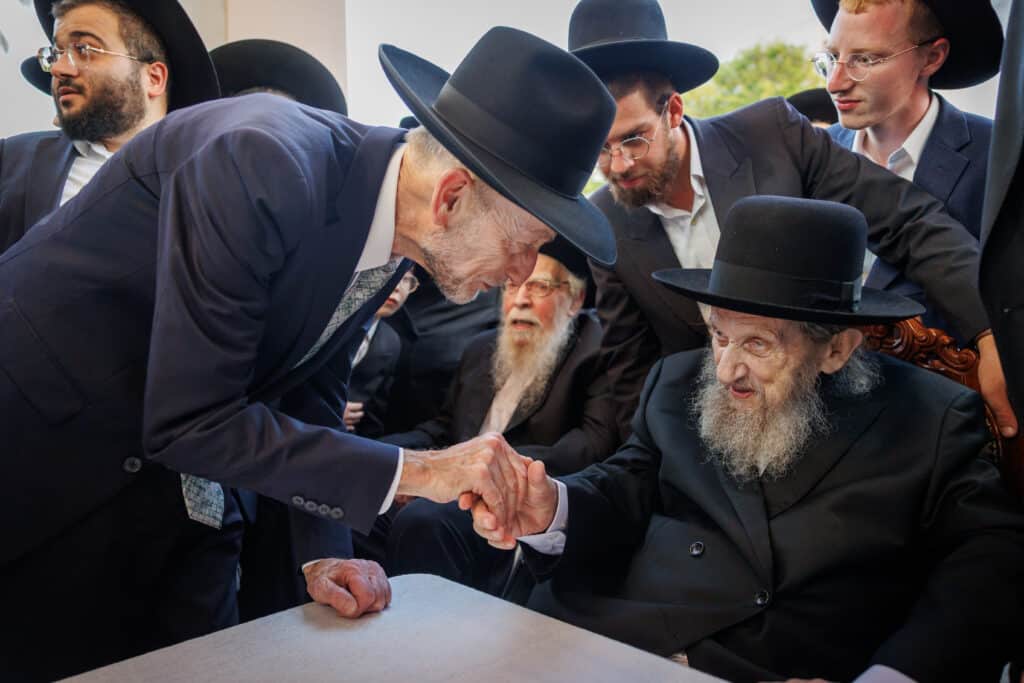 שמחת דגל התורה: נישואי נינו הראשון של מרן הגר״ד לנדו