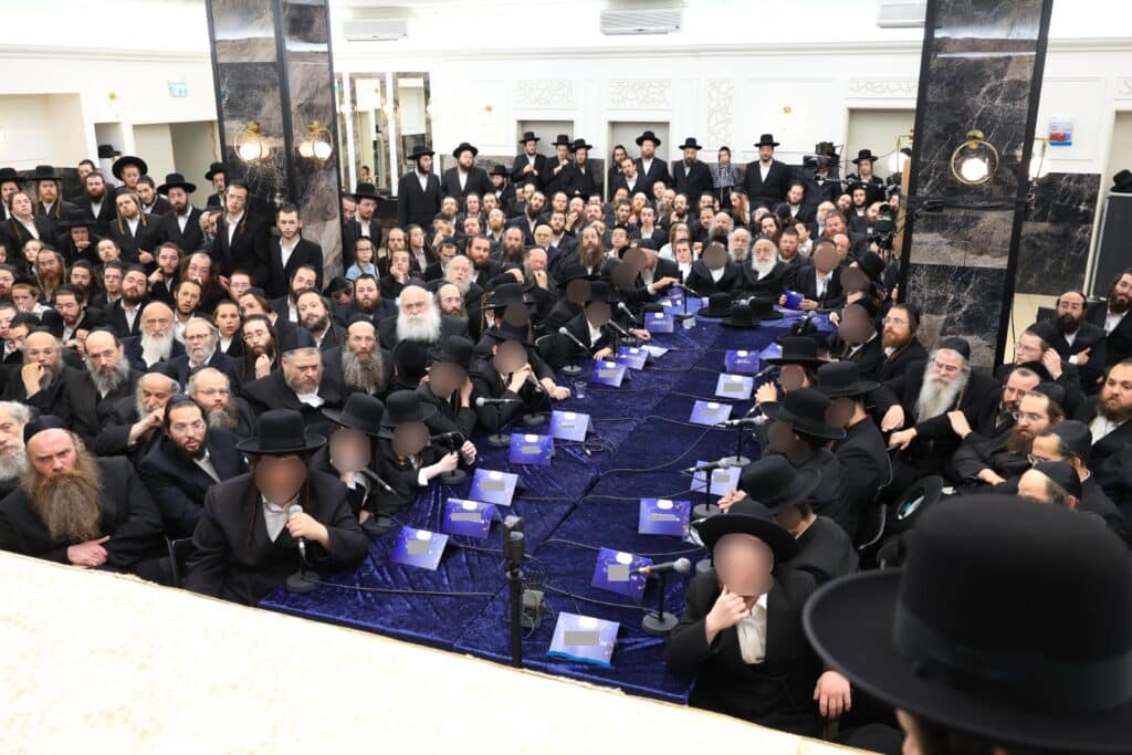 מרטיט: הילדים המיוחדים נבחנו על מסכתות הש"ס מול הרבי