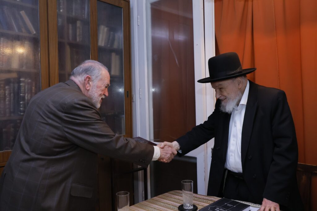 השגריר התפעל מהתנאים של הבחורים האמריקאים בסלבודקא השגריר התפעל מהתנאים של הבחורים האמריקאים בסלבודקא