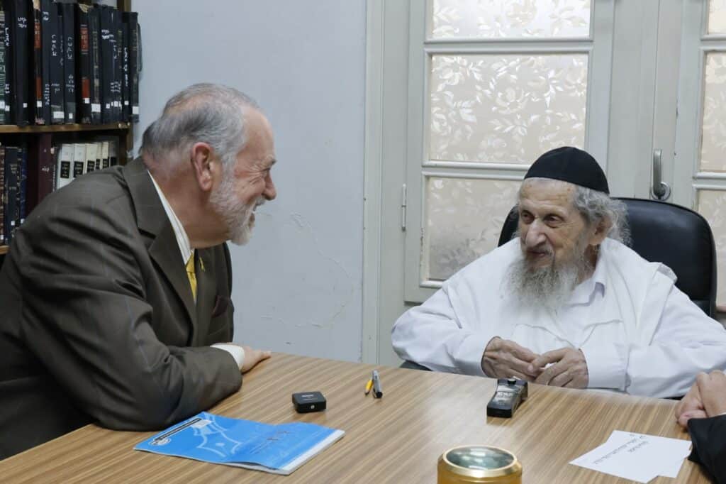 השגריר התפעל מהתנאים של הבחורים האמריקאים בסלבודקא השגריר התפעל מהתנאים של הבחורים האמריקאים בסלבודקא