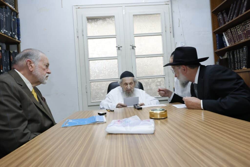 השגריר התפעל מהתנאים של הבחורים האמריקאים בסלבודקא השגריר התפעל מהתנאים של הבחורים האמריקאים בסלבודקא