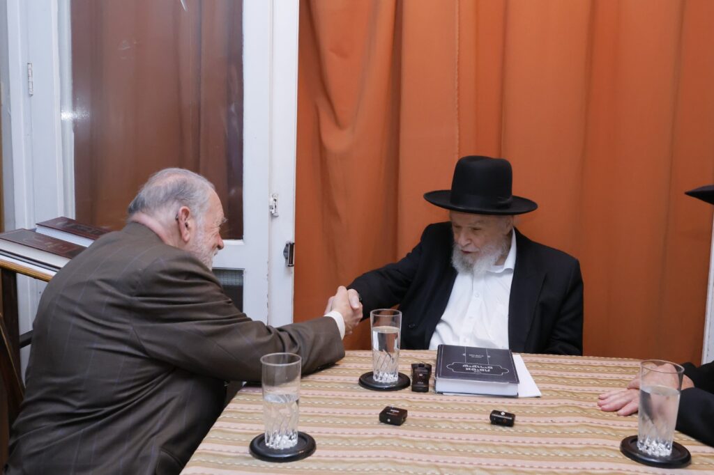 השגריר התפעל מהתנאים של הבחורים האמריקאים בסלבודקא השגריר התפעל מהתנאים של הבחורים האמריקאים בסלבודקא