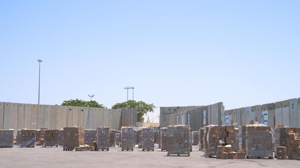 דובר צה"ל: "ישראל תומכת בסיוע לתושבי הרצועה לא לחמאס"