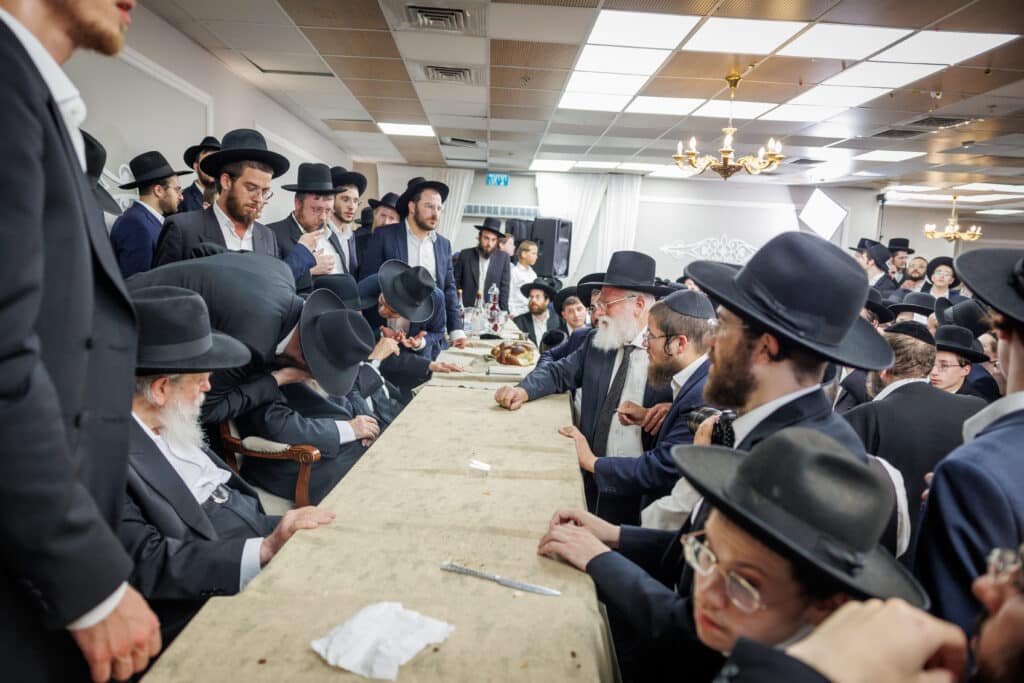 שמחת דגל התורה: נישואי נינו הראשון של מרן הגר״ד לנדו