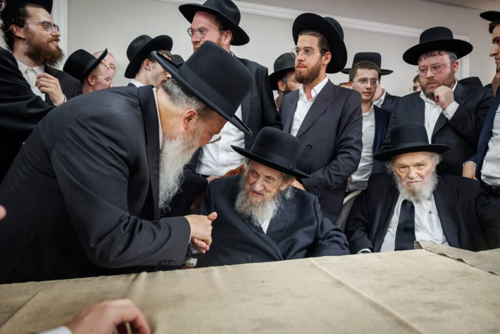 שמחת דגל התורה: נישואי נינו הראשון של מרן הגר״ד לנדו