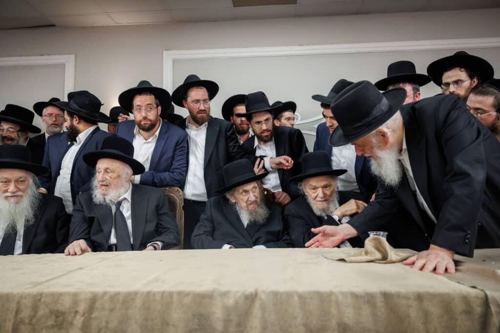 שמחת דגל התורה: נישואי נינו הראשון של מרן הגר״ד לנדו