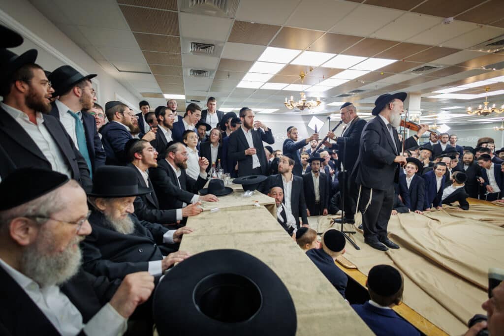 שמחת דגל התורה: נישואי נינו הראשון של מרן הגר״ד לנדו