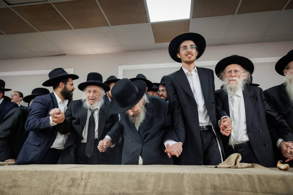 שמחת דגל התורה: נישואי נינו הראשון של מרן הגר״ד לנדו