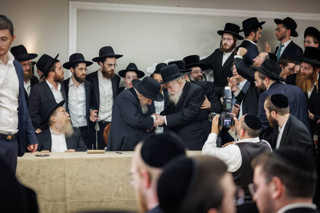 שמחת דגל התורה: נישואי נינו הראשון של מרן הגר״ד לנדו