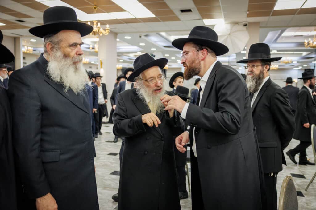 שמחת דגל התורה: נישואי נינו הראשון של מרן הגר״ד לנדו