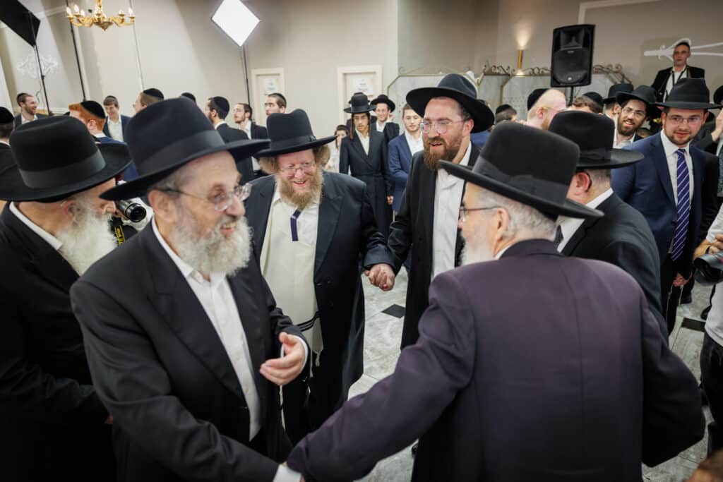 שמחת דגל התורה: נישואי נינו הראשון של מרן הגר״ד לנדו