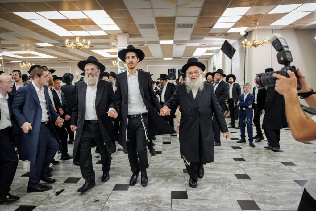 שמחת דגל התורה: נישואי נינו הראשון של מרן הגר״ד לנדו