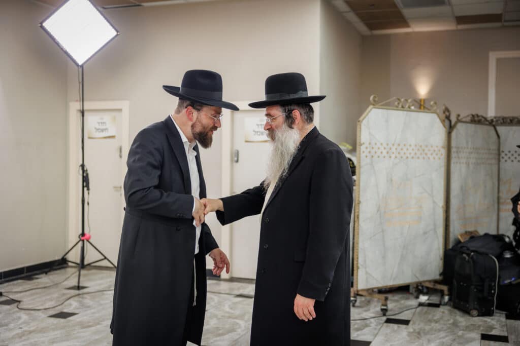 שמחת דגל התורה: נישואי נינו הראשון של מרן הגר״ד לנדו