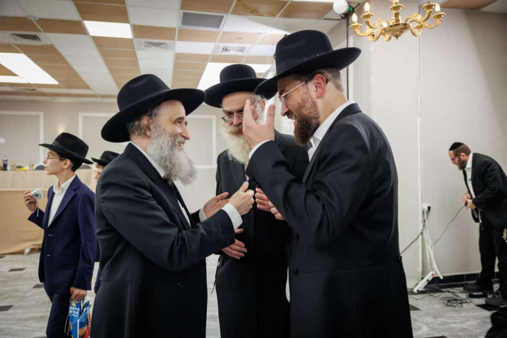 שמחת דגל התורה: נישואי נינו הראשון של מרן הגר״ד לנדו