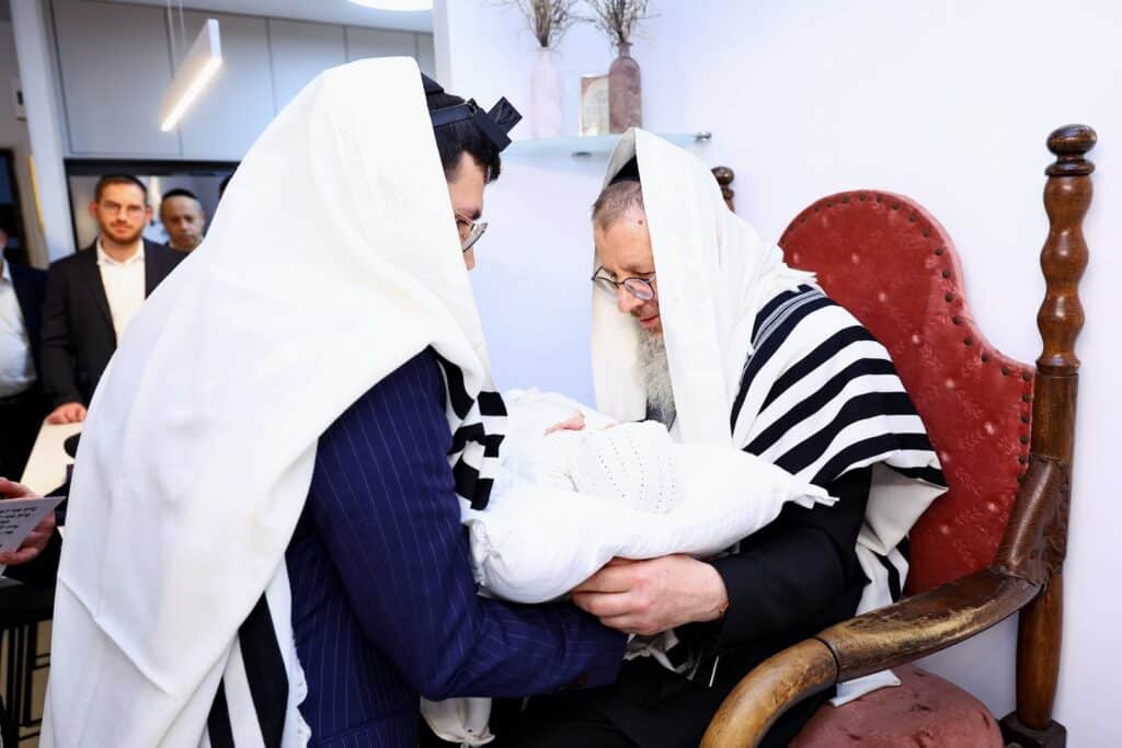 חיפה: שמחת הברית לנכד גאב"ד בני ברק וחתן ראש הכולל