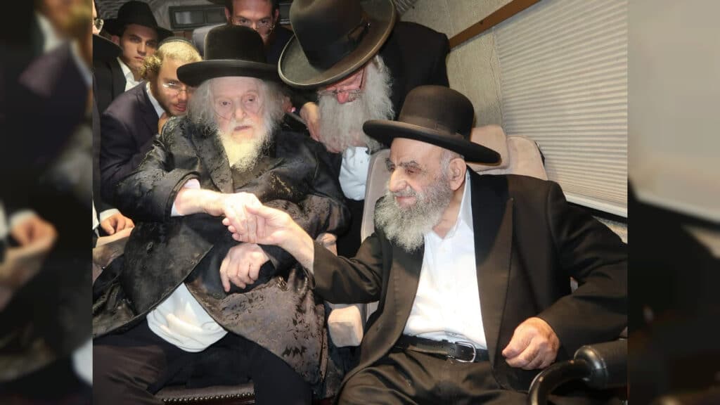 המשב"ק: כסאות הפלא בסקווירא והפגישה החשאית בסלונים המשב"ק: כסאות הפלא בסקווירא והפגישה החשאית בסלונים