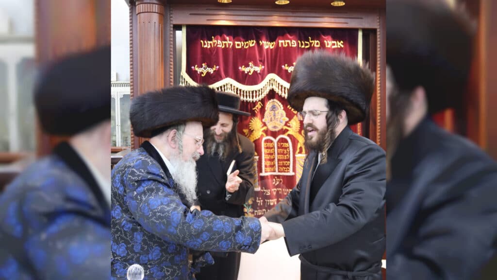 המשב"ק: כסאות הפלא בסקווירא והפגישה החשאית בסלונים המשב"ק: כסאות הפלא בסקווירא והפגישה החשאית בסלונים